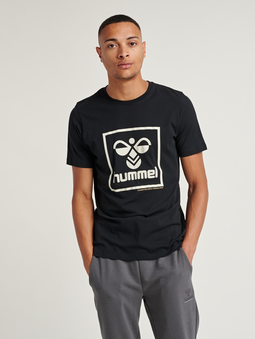 hmlISAM T-SHIRT, 2001, model