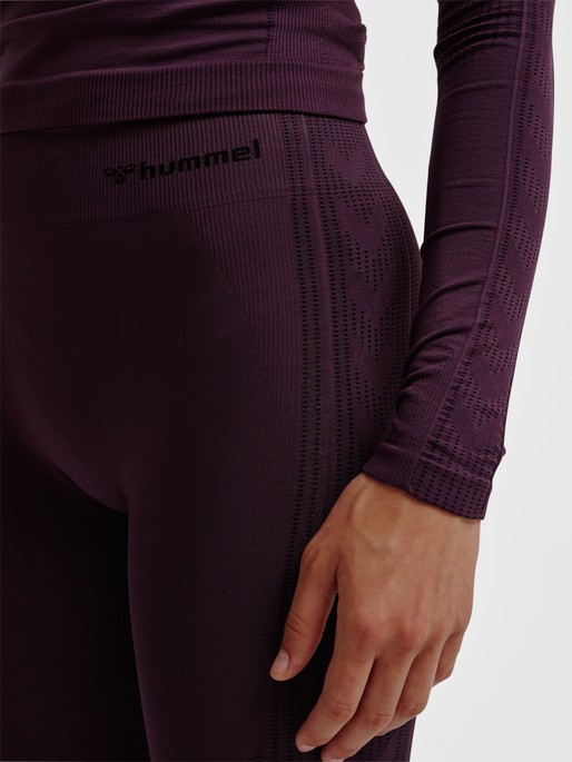 hmlMT SHAPING SEAMLESS MW TIGHTS, PLUM PERFECT, model