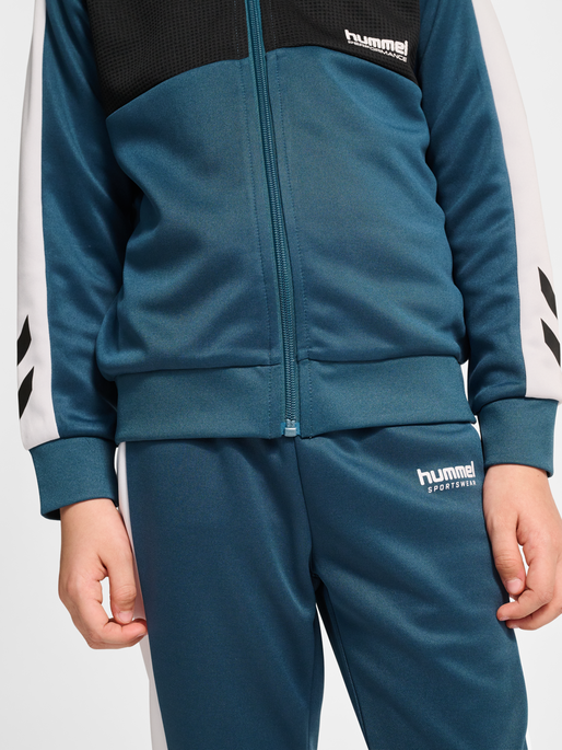 hmlJR COLORBLOCK TRACKSUIT, STARGAZER, model