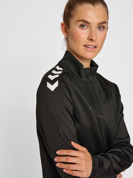 hmlCORE XK HALF ZIP SWEAT WOMAN, BLACK/BLACK, model