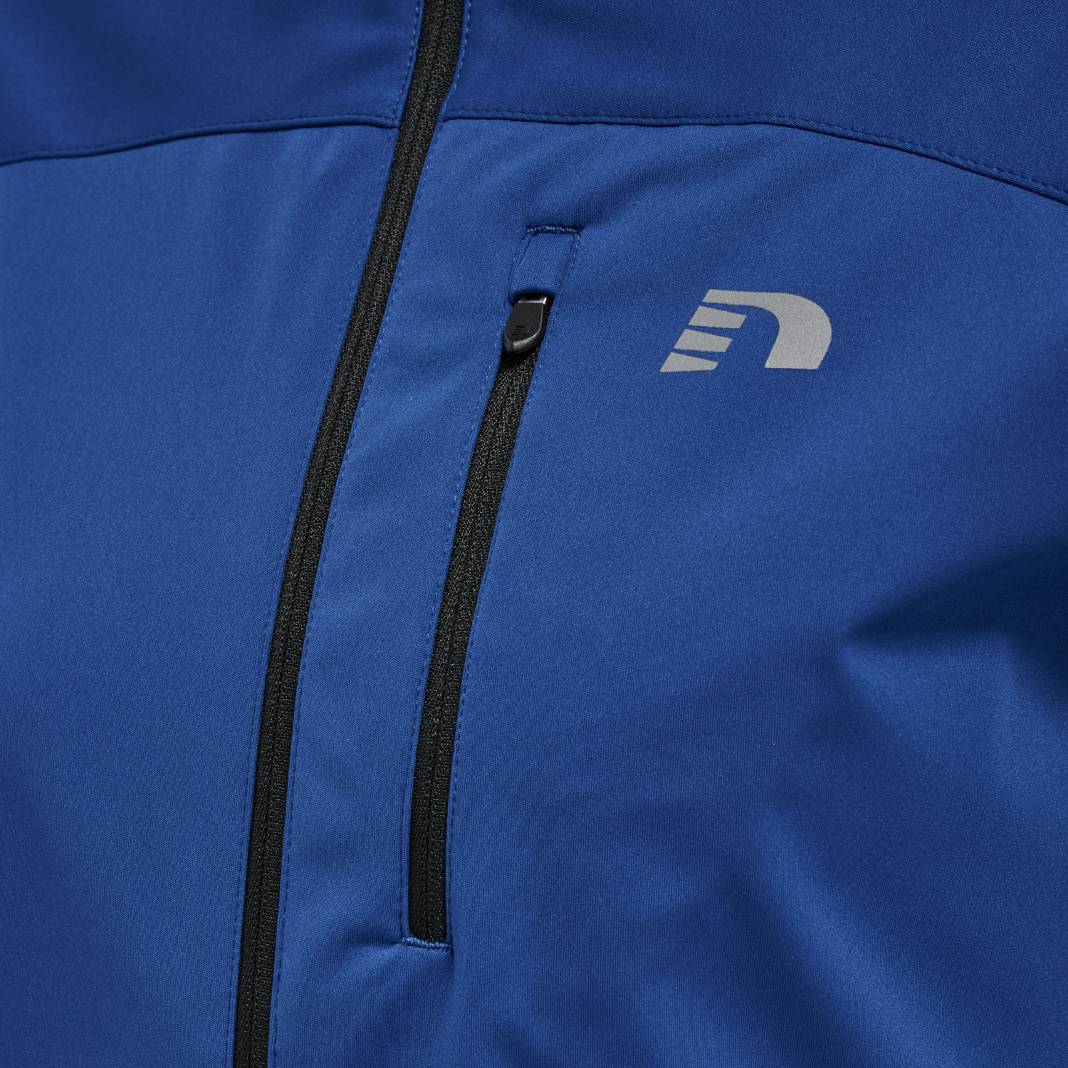 WOMEN CORE CROSS JACKET, TRUE BLUE, packshot