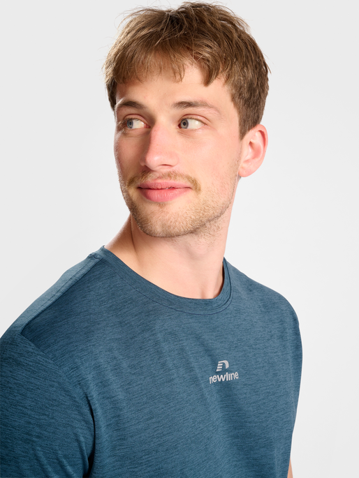 nwlPACE MELANGE TEE, 7235, model