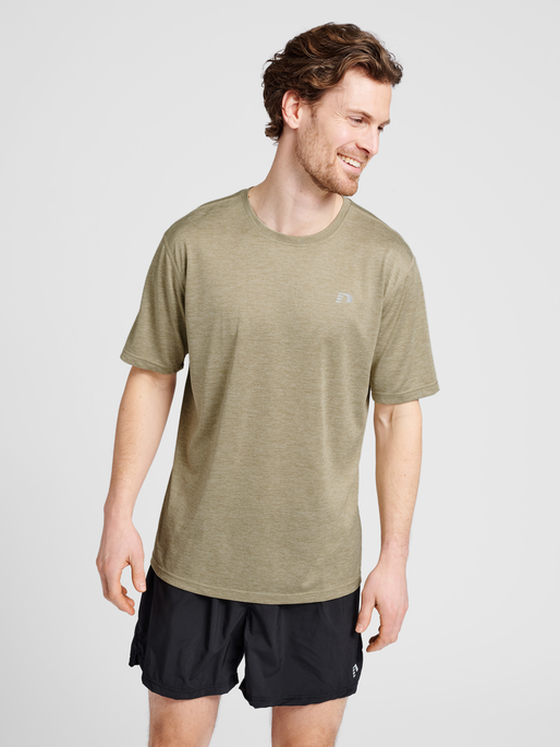 MEN STATEMENT T-SHIRT S/S, 8220, model