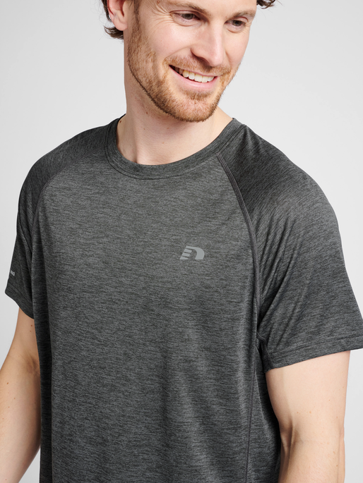 MEN RUNNING T-SHIRT S/S, 2130, model