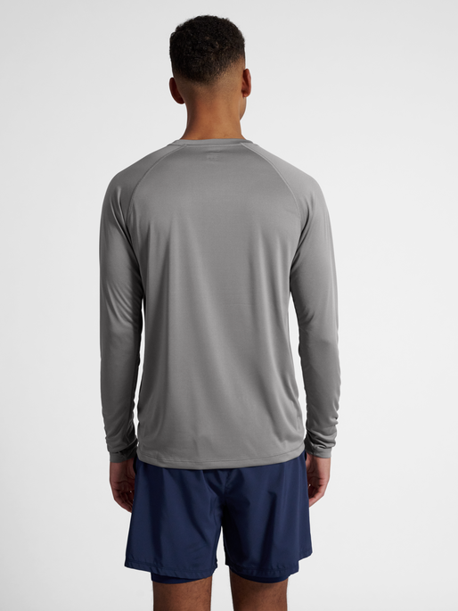 nwlBEAT T-SHIRT L/S, TITANIUM, model