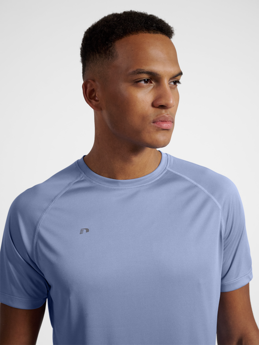 nwlBEAT T-SHIRT, ACTIVE BLUE, model