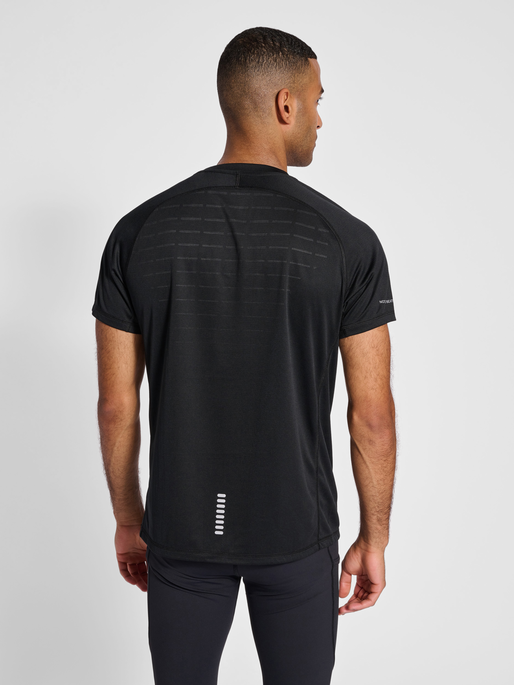 nwlLAKELAND T-SHIRT S/S MEN, BLACK, model