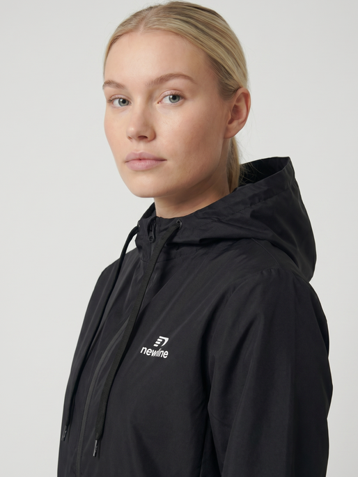 nwlLEA PERFORMANCE JACKET WOMEN, BLACK, model