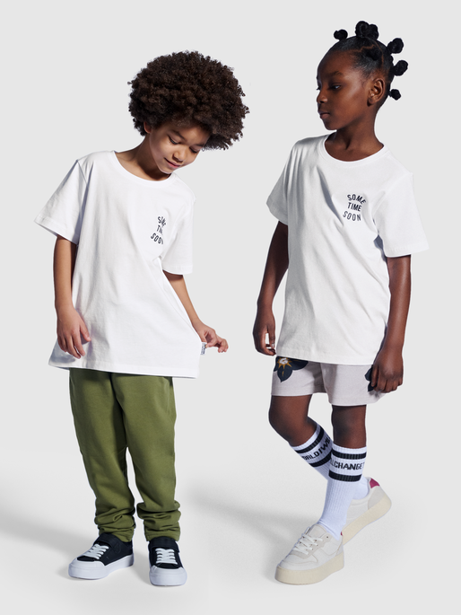 stmREVOLUTION T-SHIRT S/S, BRIGHT WHITE, model